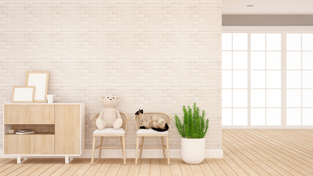 Interior con piso vinílico tipo madera clara y diseño elegante para remodelación.